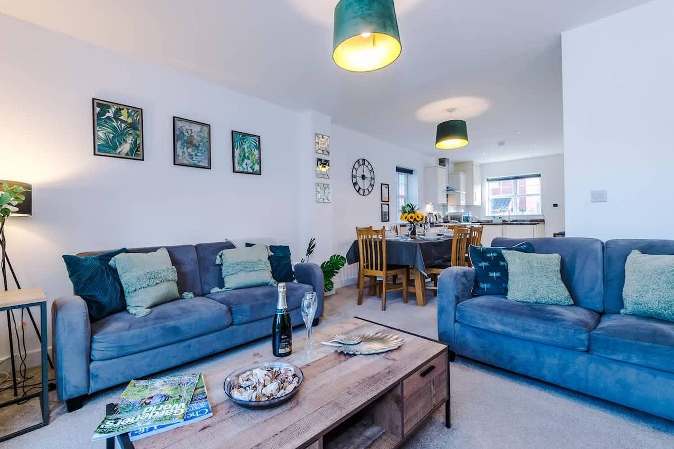 Entire apartment, Modern house  ideal for contractors  sleeps 8 in Crewe, Cheshire East