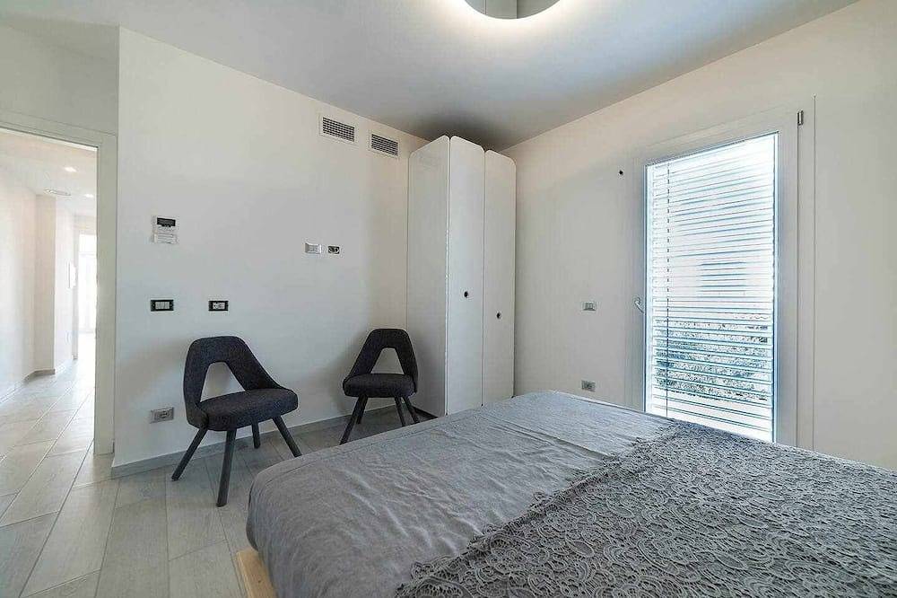 Apartamento entero, Residence San Marco-moderno with pool, Wi-Fi in Lazise, Montañas Garda
