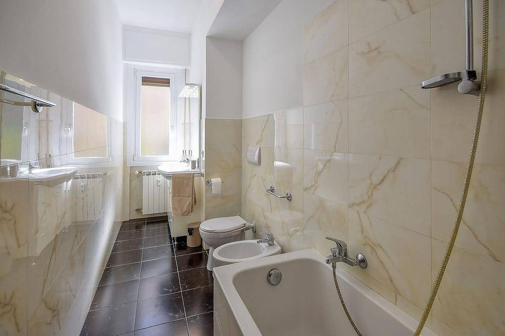Appartamento intero, 1 bedroom lovely apartment in Rapallo in Rapallo (Città), Rapallo