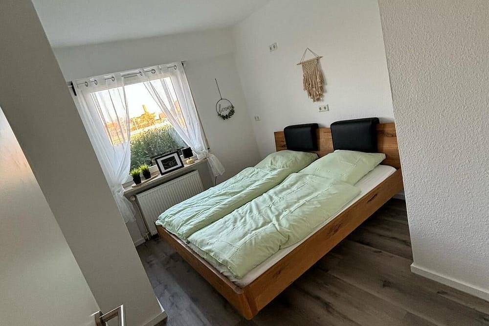 Gemütliches Ferienhaus direkt an der Nordsee in Norddeich in Strand Norddeich, Norddeich