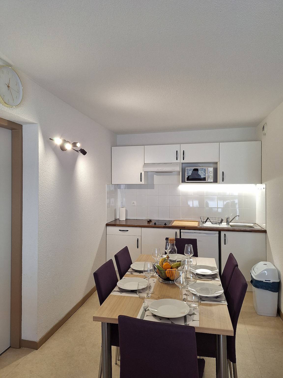 Apartamento entero, Apartamento 'Appartement T3' con Piscina Compartida y Aire Acondicionado in Vernet-les-Bains, Región de Prades (Francia)