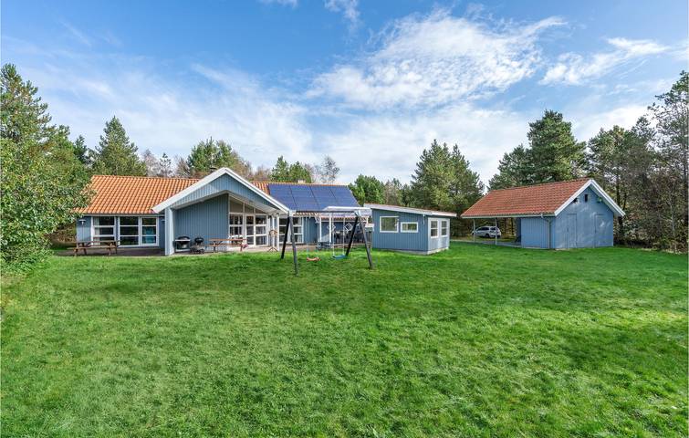 Ferienhaus für 10 Personen, mit Terrasse und Whirlpool sowie Pool und Sauna in Bratten - 3