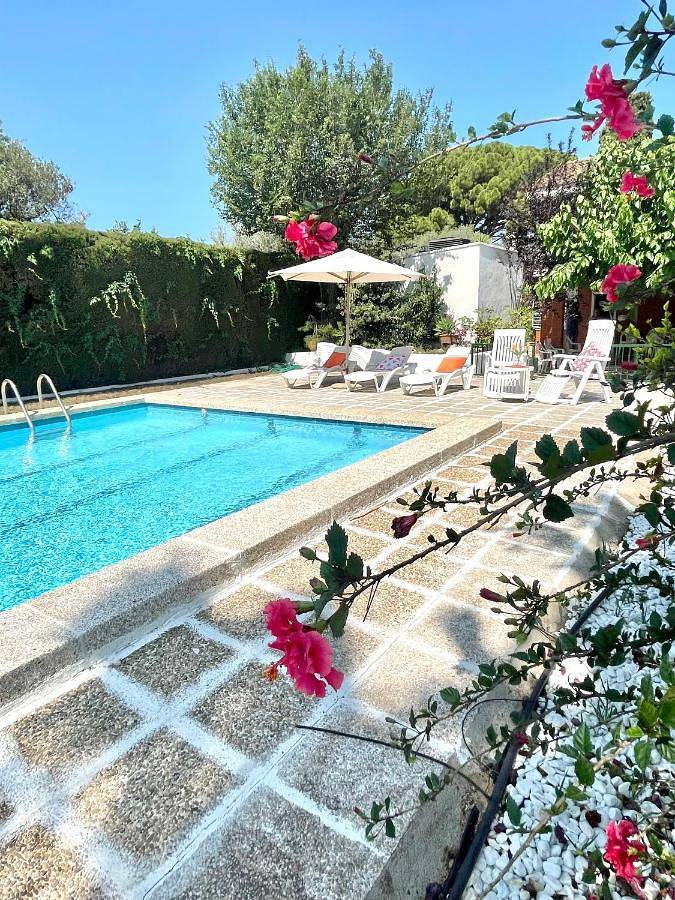 Casa de vacaciones para 12 personas, con jardín y piscina - 1