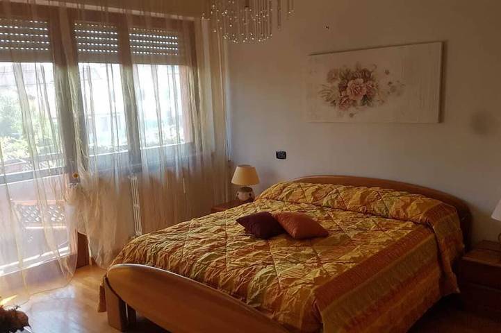 Appartamento intero, Appartamento al terzo piano di una palazzina - Codice  Cin It066098C2K5Kfm3Of in Sulmona, Provincia di L'Aquila