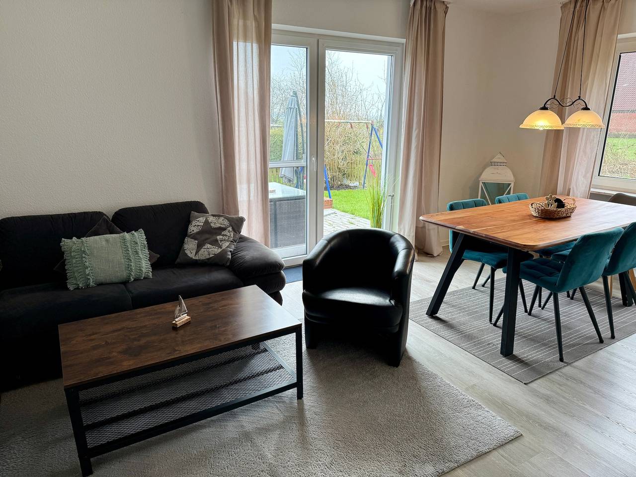 Ganze Ferienwohnung, Appartement 2 in Groß Holum, Neuharlingersiel