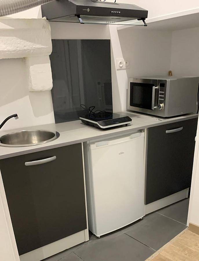Appartement entier, One-Bedroom Apartment in Aubusson, Région d'Aubussargues