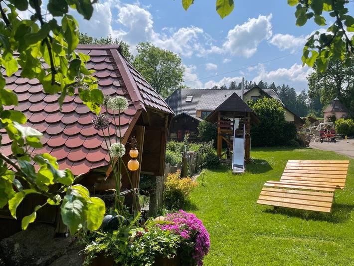 Holiday apartment for 6 people, with garden - 1