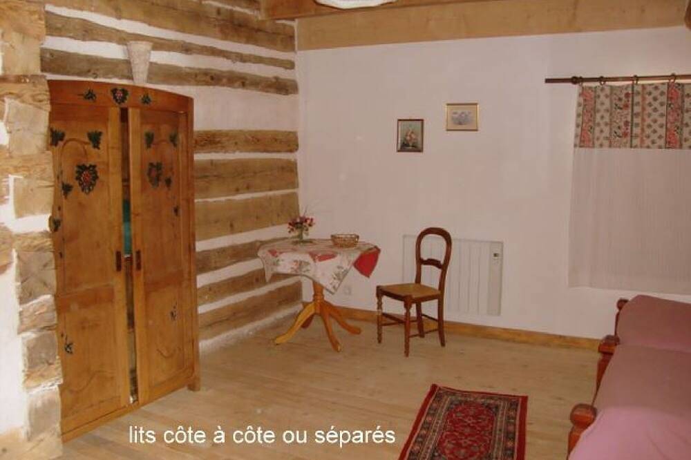 Chalet Bela Bartok 10 pers_4 ch à15 persons - 6ch in Saint-Pierre-dels-Forcats, Parc naturel régional des Pyrénées catalanes