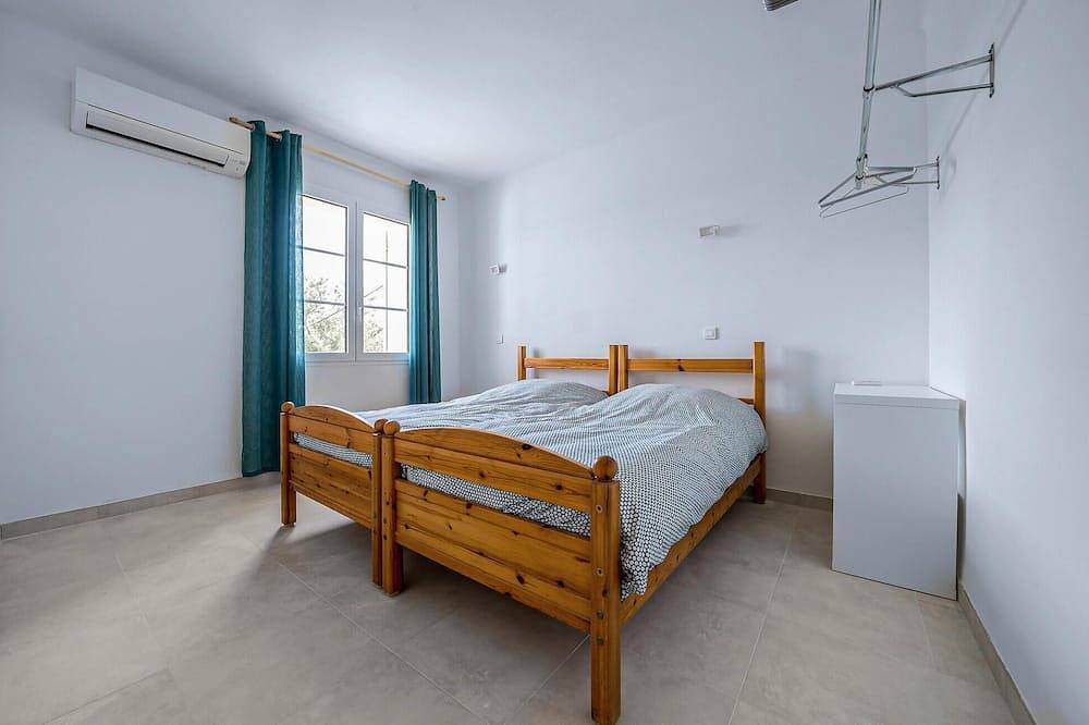 3 bedroom nice home in Mouriès in Mouriès, Arles region