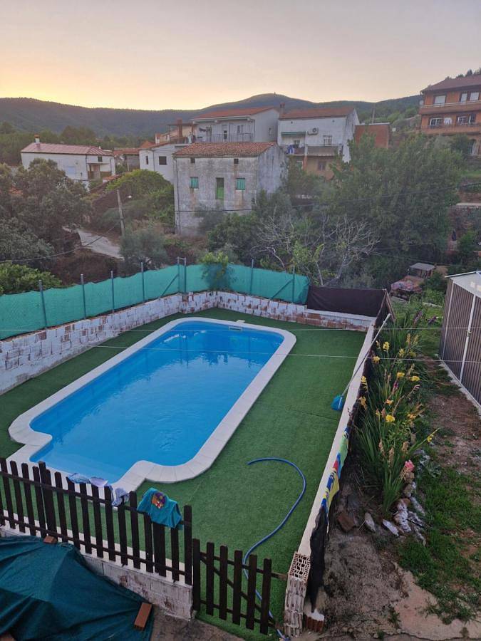 Casa rural para 10 personas, con Balcón y Terraza además de Jardín y Piscina en Las Hurdes - 3