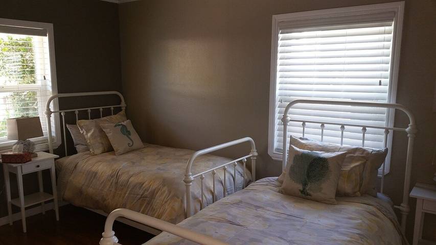 Vacation house for 6 people, with terrace in Northern California