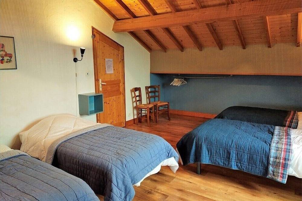Grand gite pour 15 à 20 personnes, piscine, centre de la France en Bourgogne in Céron, Région de Charolles