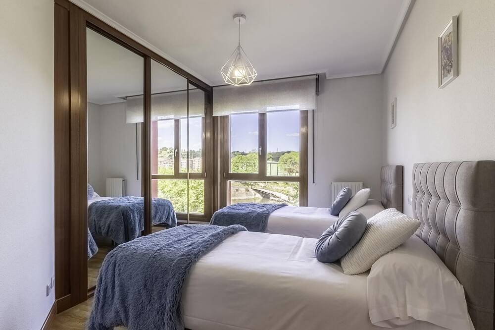 Entire apartment, Quietness and Comfort next to the Barakaldo Estuary in Larrea, Barakaldo