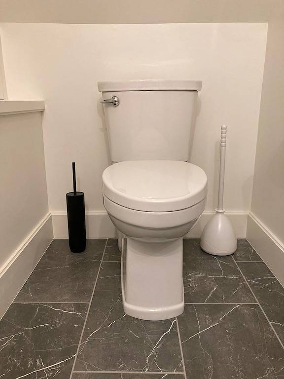 Modern Carriage House…close to trails and ocean in North Cowichan, Cowichan Valley Regional District