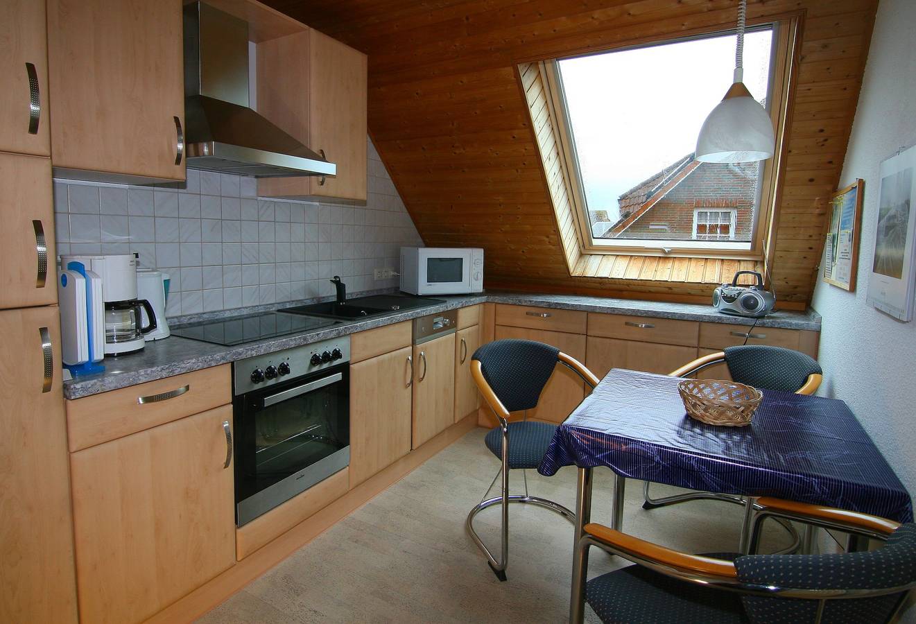 Emken, "Haus Emken" - Ferienwohnung  rechts - 15130 in Neuharlingersiel, Landkreis Wittmund