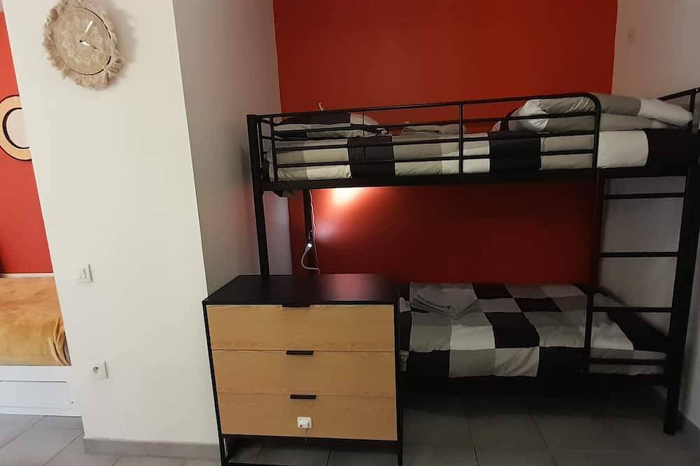 Geheel appartement, Appartement du Chamois Roux, Dans Résidence de Tourisme 3 Étoiles in Lourdes, Hautes-Pyreneeën