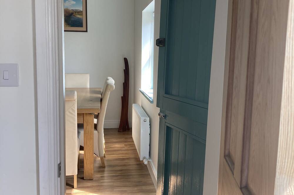 Lovely 2 bedroom cottage at base of Comeragh Mountains in Bohadoon, County Waterford