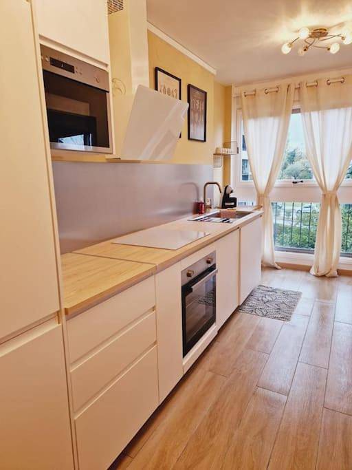 Appartement entier, Two-Bedroom Apartment in Le Chesnay, Yvelines