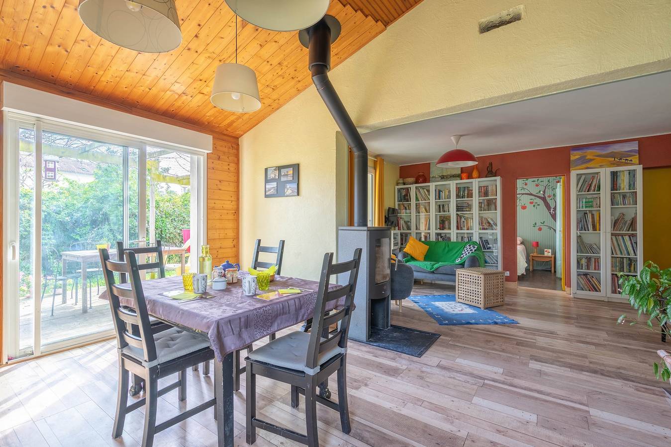 Chambre d'hôtes 'Le Pommier - Bed and Breakfast' con Wi-Fi in Saint-Georges-de-Didonne, Côte de Beauté