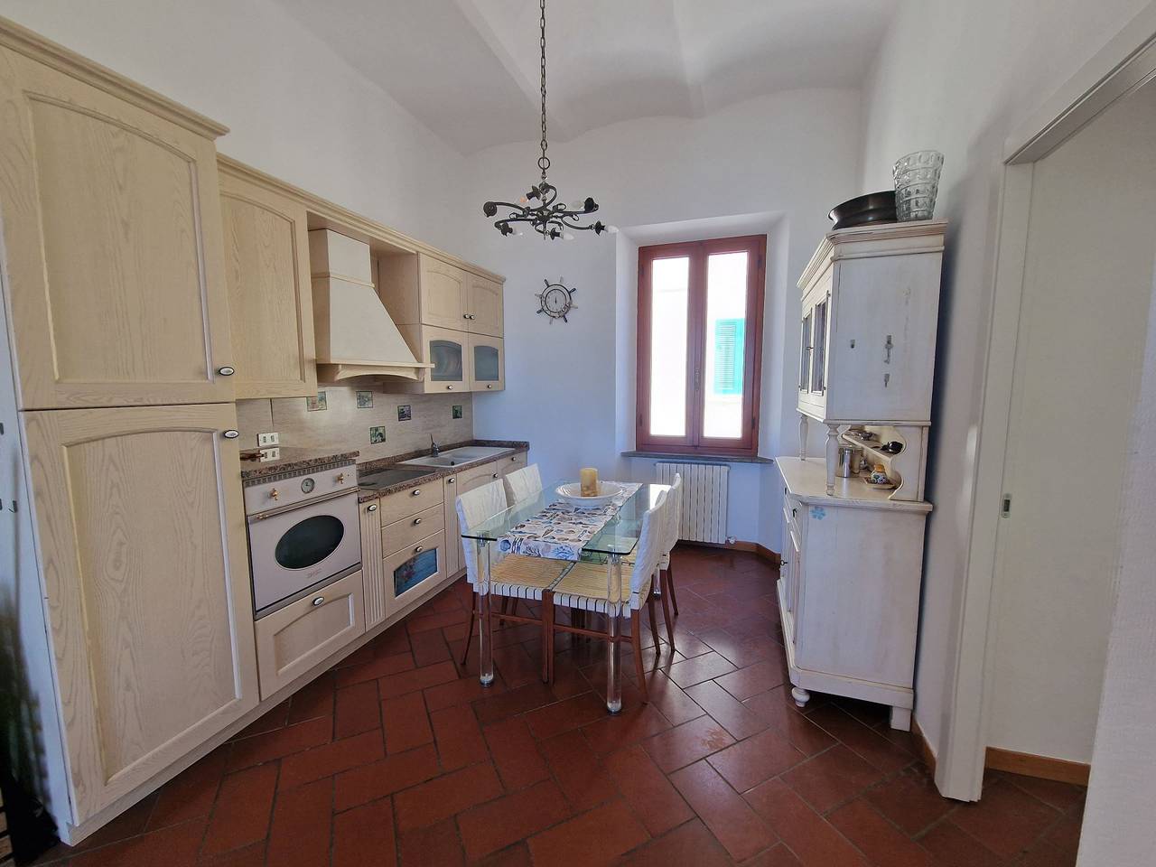 Appartamento intero, Via Della Torre 1 Balcone - Fronte del Porto - Magnifica vista in San Vincenzo, Costa degli Etruschi