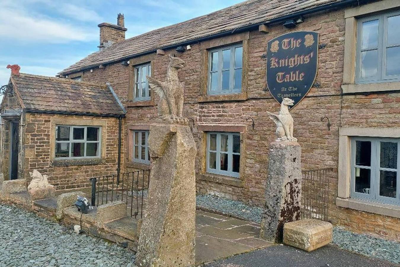 1 Bed Cottage - Sleeps 3 - Garden - Parking - Wifi in Staffordshire