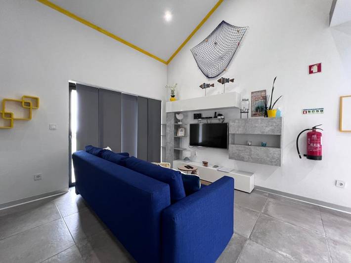 Casa rural para 3 personas, con Jacuzzi y Terraza además de Jardín y Piscina en Santa Cruz das Flores - 4