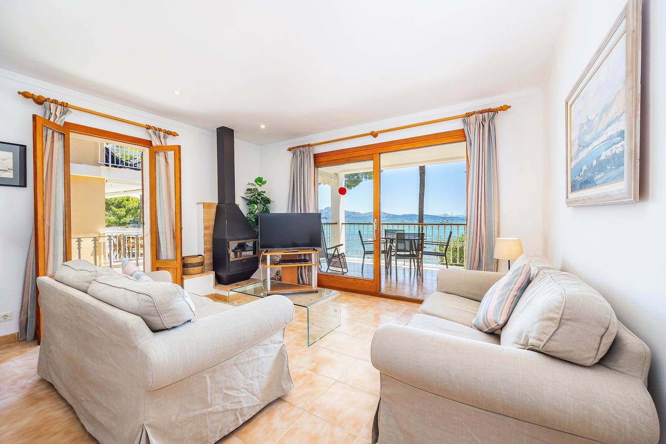 Apartamento entero, Apartamento 'Voramar 85' con vistas al mar, Wi-Fi y aire acondicionado in Puerto de Pollensa, Pollença