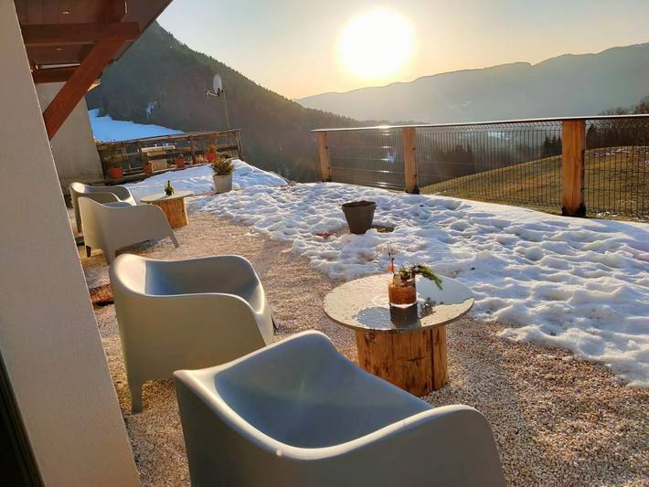 Gîte pour 10 personnes, avec terrasse