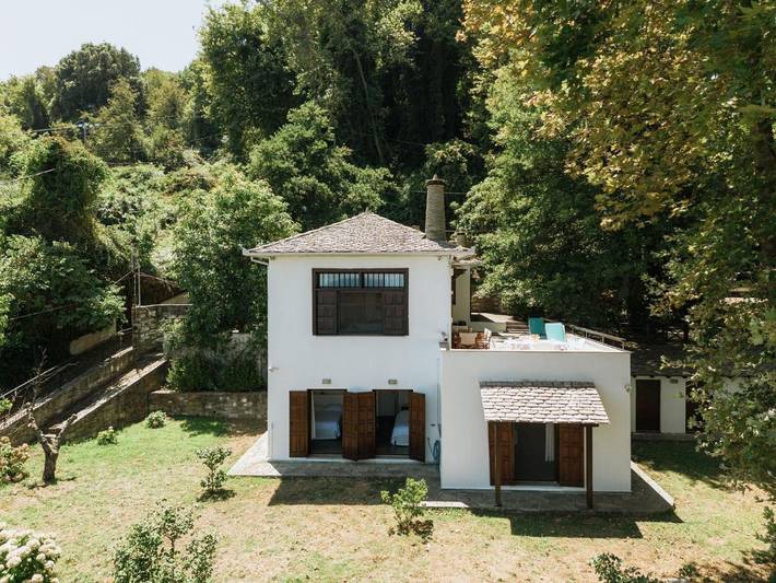 Location de vacances pour 10 personnes, avec vue et jardin dans Agios Ioannis (Zagora–Mouresi)