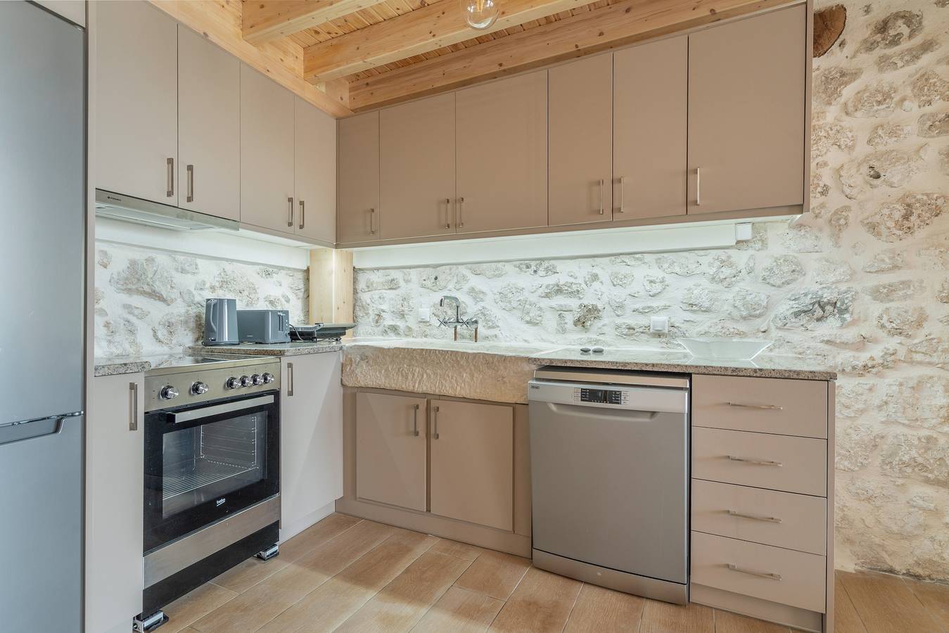 Holiday Home 'Maniaveta's House' with Sea View, Wi-Fi and Air Conditioning in Exanthia, Greece