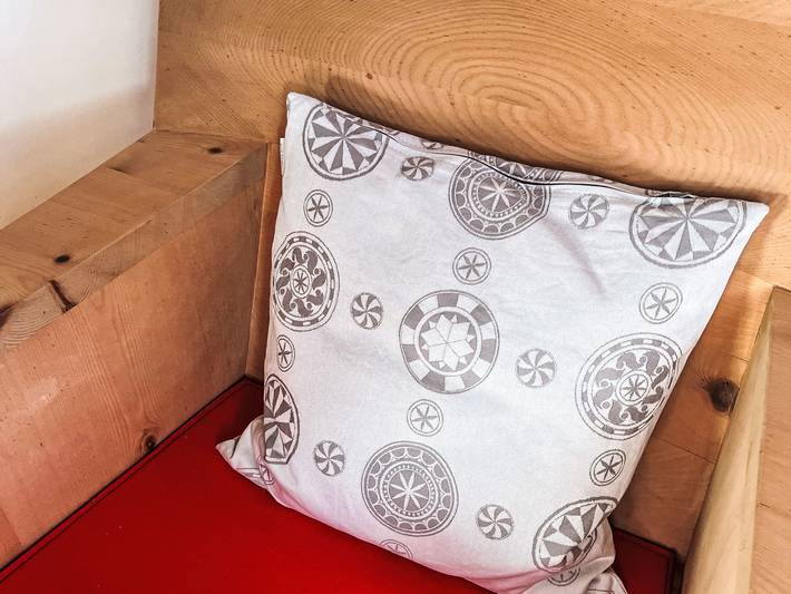 Ganze Wohnung, Arvenstudio in La Punt-Chamues-ch, Sankt Moritz