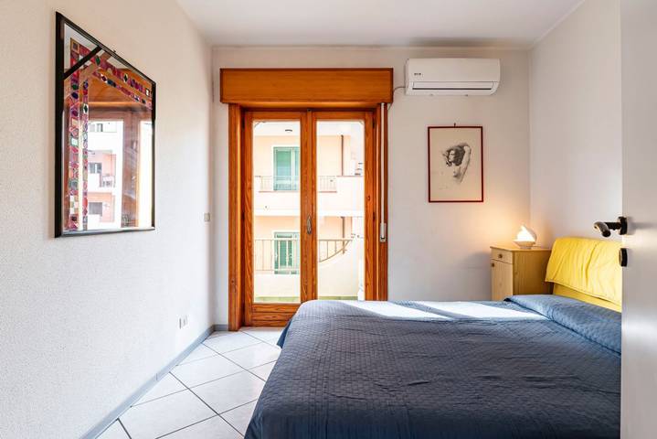 Ganze Wohnung, Ferienwohnung für 5 Personen mit Balkon/Terrasse in Sant'Alessio Siculo, Messina Provinz