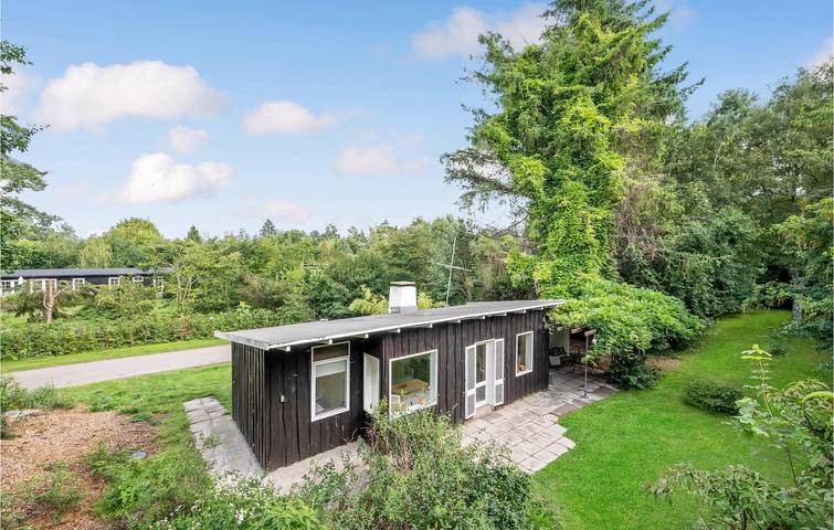 Ferieudlejning for 4 personer, med Terrasse i Tisvilde