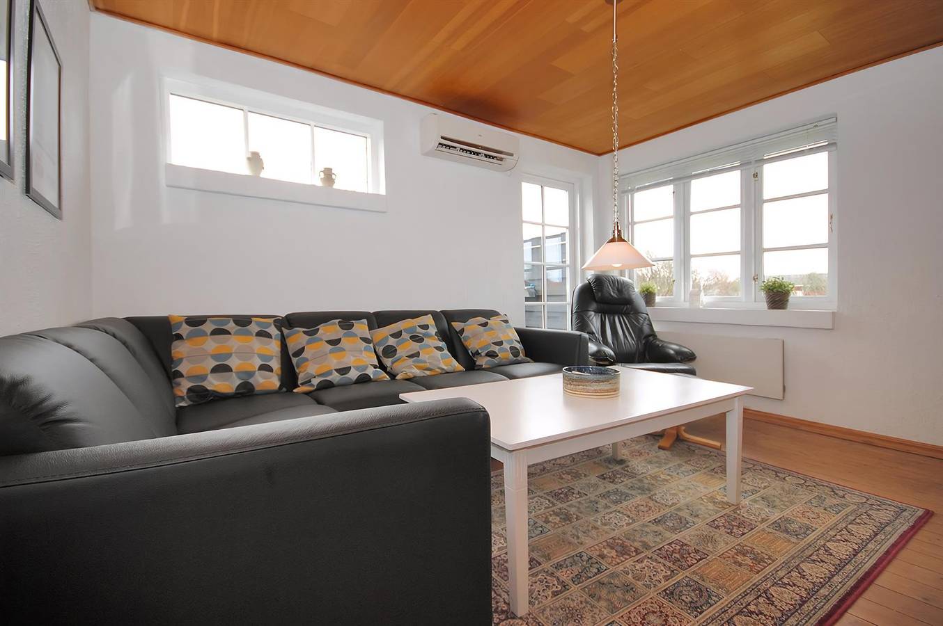 Stunning home in Fjerritslev w/ Wifi and 3 Bedrooms in Slettestrand, Jammerbugt