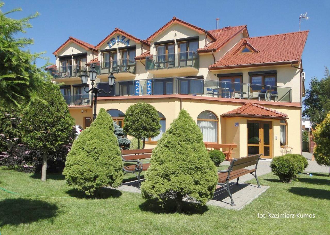 Ganze Ferienwohnung, Villa Ibiza in Rowy, Slowinzischer Nationalpark