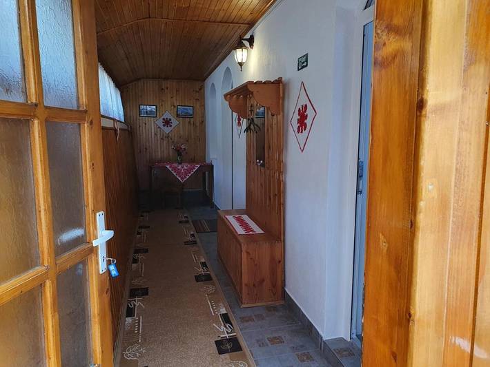 Location de vacances pour 2 personnes, avec terrasse ainsi que jardin et vue à Alba (Romania) - 4