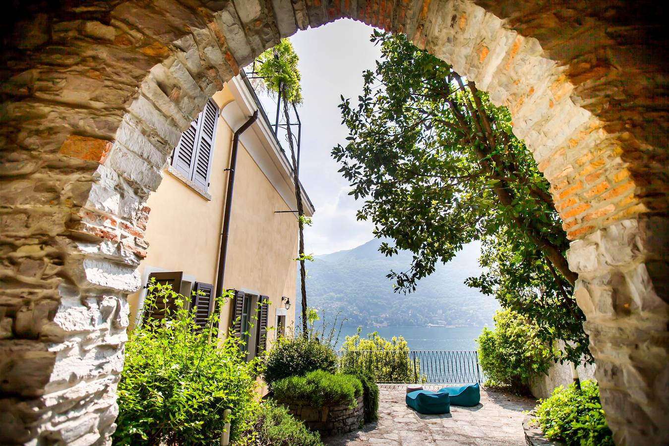 Ganze Wohnung, Appartamento in Villa Fioravante in Lido di Moltrasio, Moltrasio