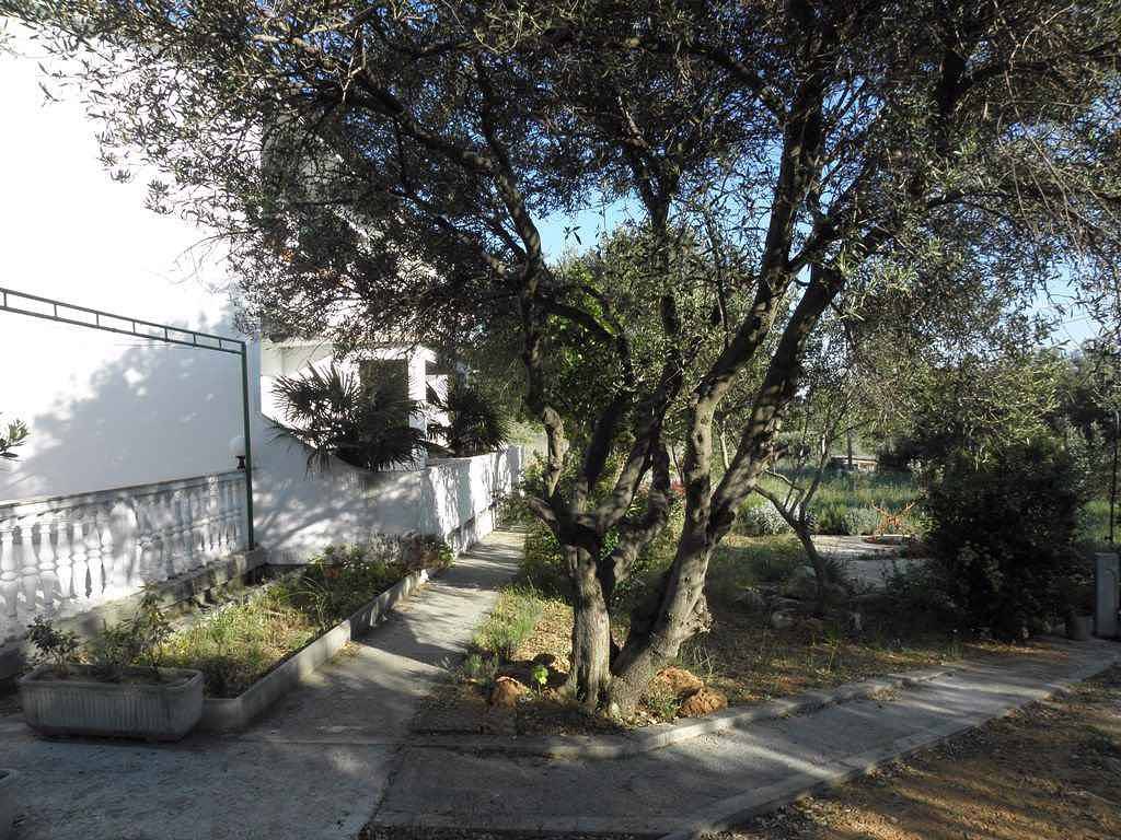 Ganze Ferienwohnung, Ferienwohnung 70 m vom Meer in Kaštel (Barbat), Barbat na Rabu