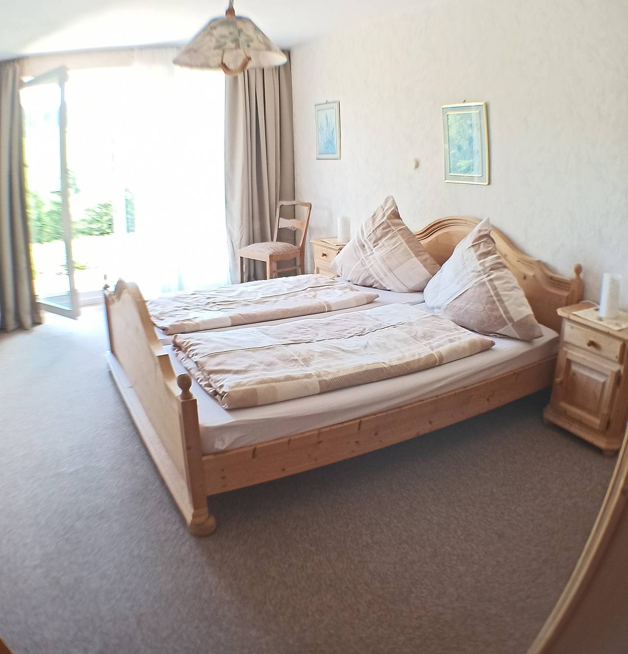 Ganze Wohnung, Ferienwohnung Tanne - gegenüber vom Ski-Lift mit eigener Terrasse, Garten und Blick ins Grüne in Schönwald, Südschwarzwald