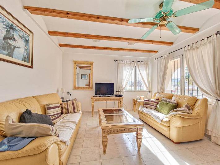 Casa rural para 5 personas, con jardín además de piscina y vistas, Se admiten mascotas en Benitachell - 4