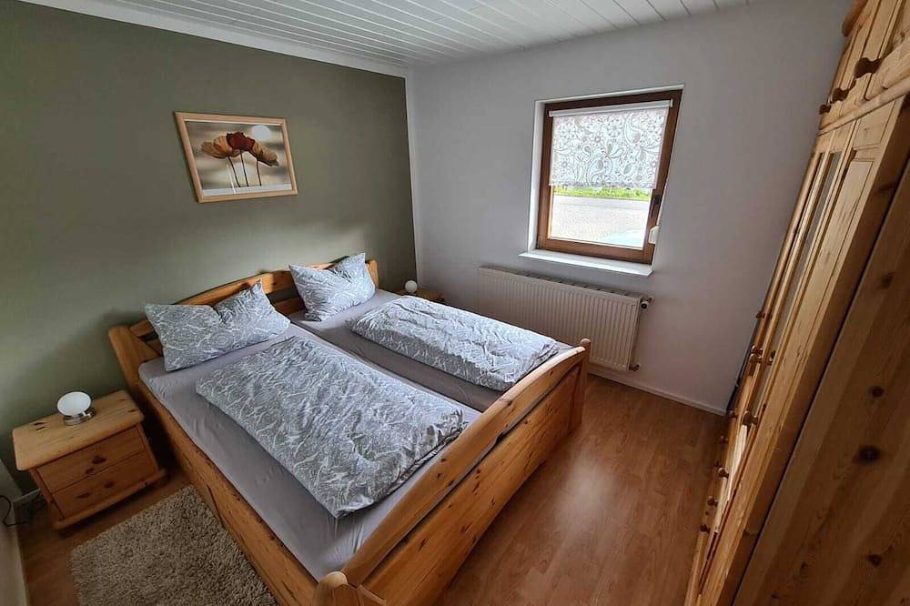Ganze Wohnung, Ferienwohnung direkt am Bostalsee (5oom) in Nohfelden, Saar-Nahe-Bergland