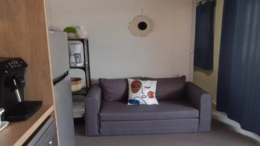 Camping für 7 Personen, mit Terrasse und Pool, mit Haustier in Pirovac - 3