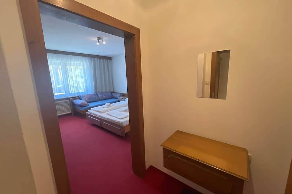 Zimmer 17 / 3Bett ohne Balkon - Pension Alpina in Obsteig, Bezirk Imst