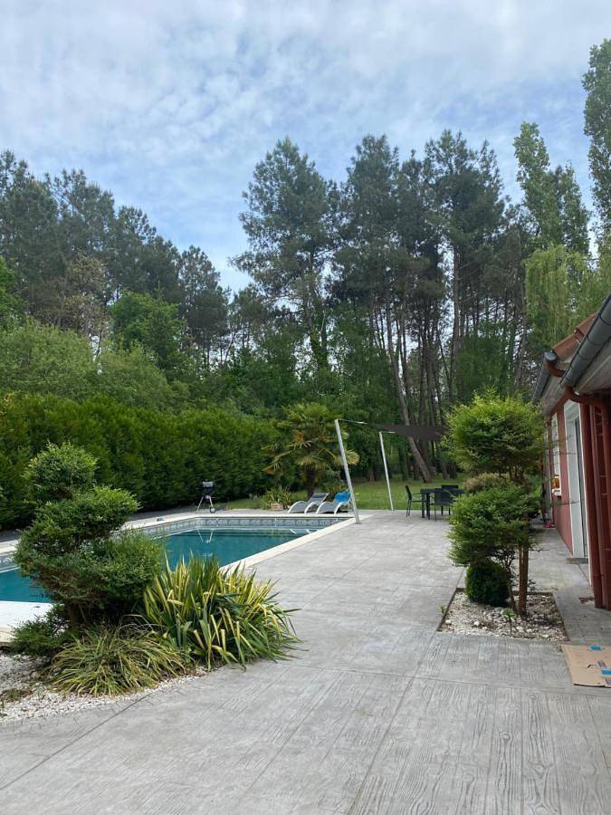 Gîte pour 2 personnes, avec jardin ainsi que piscine et terrasse à Saint-Gervais-en-Belin - 3
