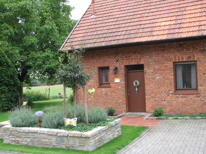 Ferienwohnung für 3 Personen, mit Balkon/Terrasse und Terrasse sowie Garten