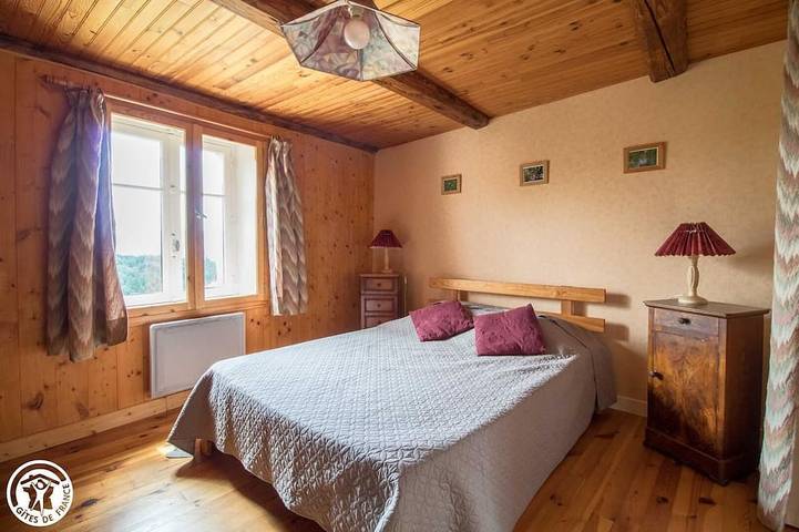 Location de vacances pour 4 personnes, avec jardin à Ambert - 2