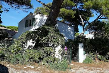 Location de vacances pour 8 personnes, avec jardin et terrasse, animaux acceptés dans La Capte