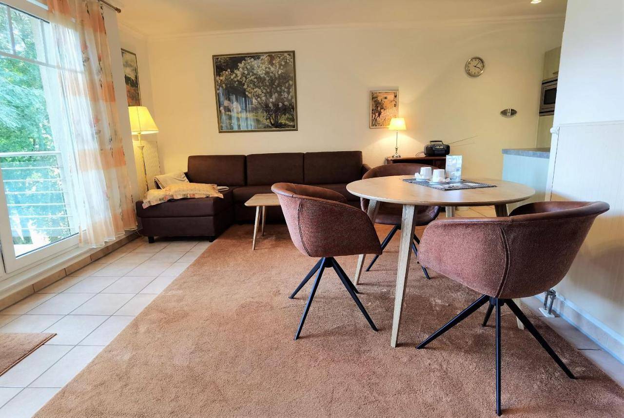 Geheel appartement, Ferienwohnung Juliane in der Villa zum Kronprinzen direkt gegenüber der Saarow Therme in Bad Saarow, Dahme-Seengebiet