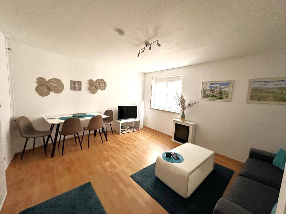 Geheel appartement, Ferienwohnung Würzburg/Heidingsfeld in Würzburg, Franconian Wine Country