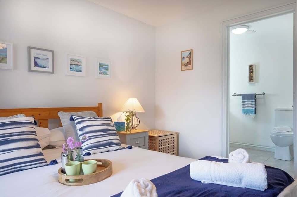 Spacious,  Well Equipped Cottage Near South  Devon coast - Sleeps 10 (plus2) in Slapton, South Devon